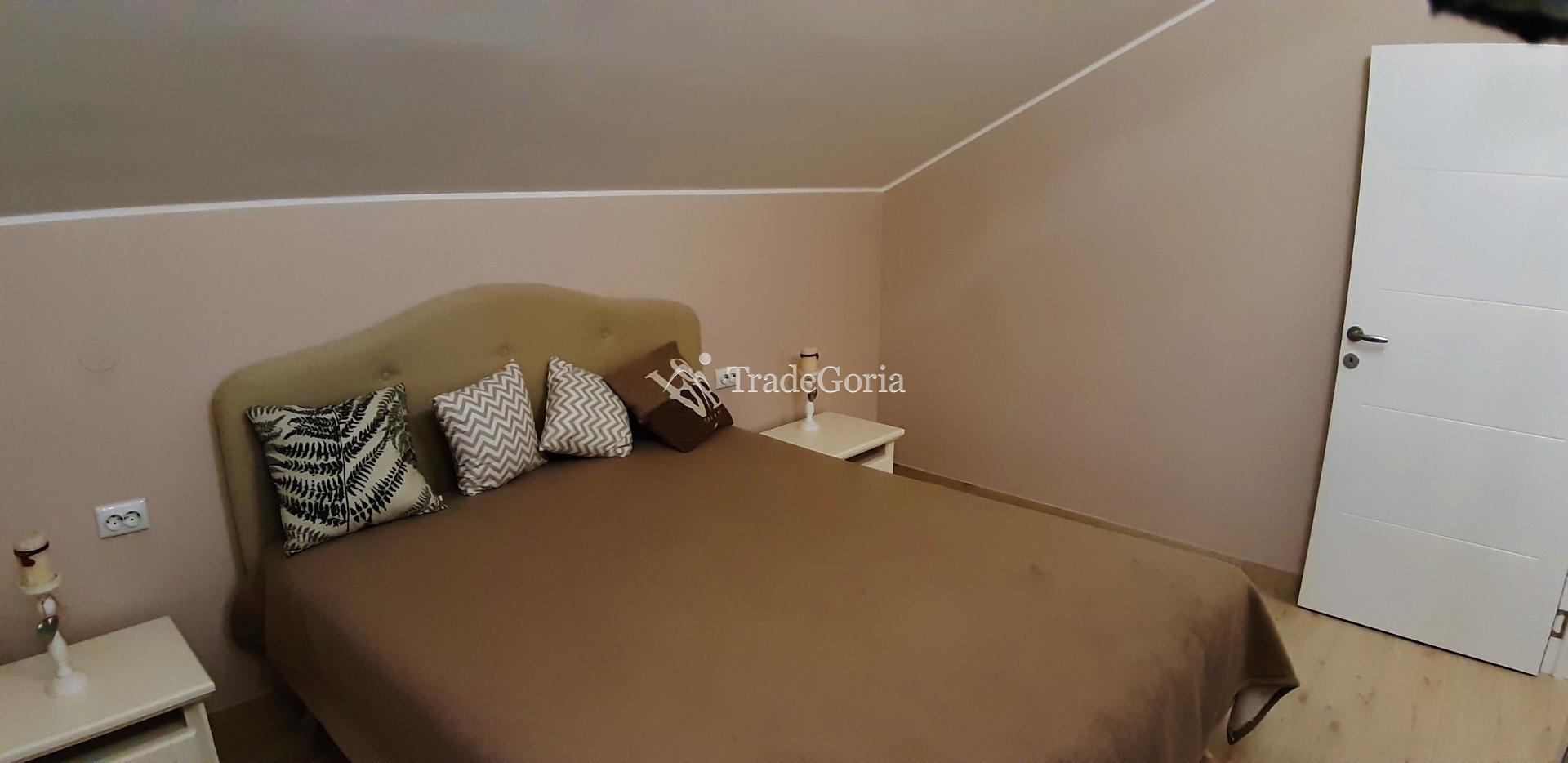 Herceg Novi. Warme 3. Wohnung in einem neuen Gebäude.