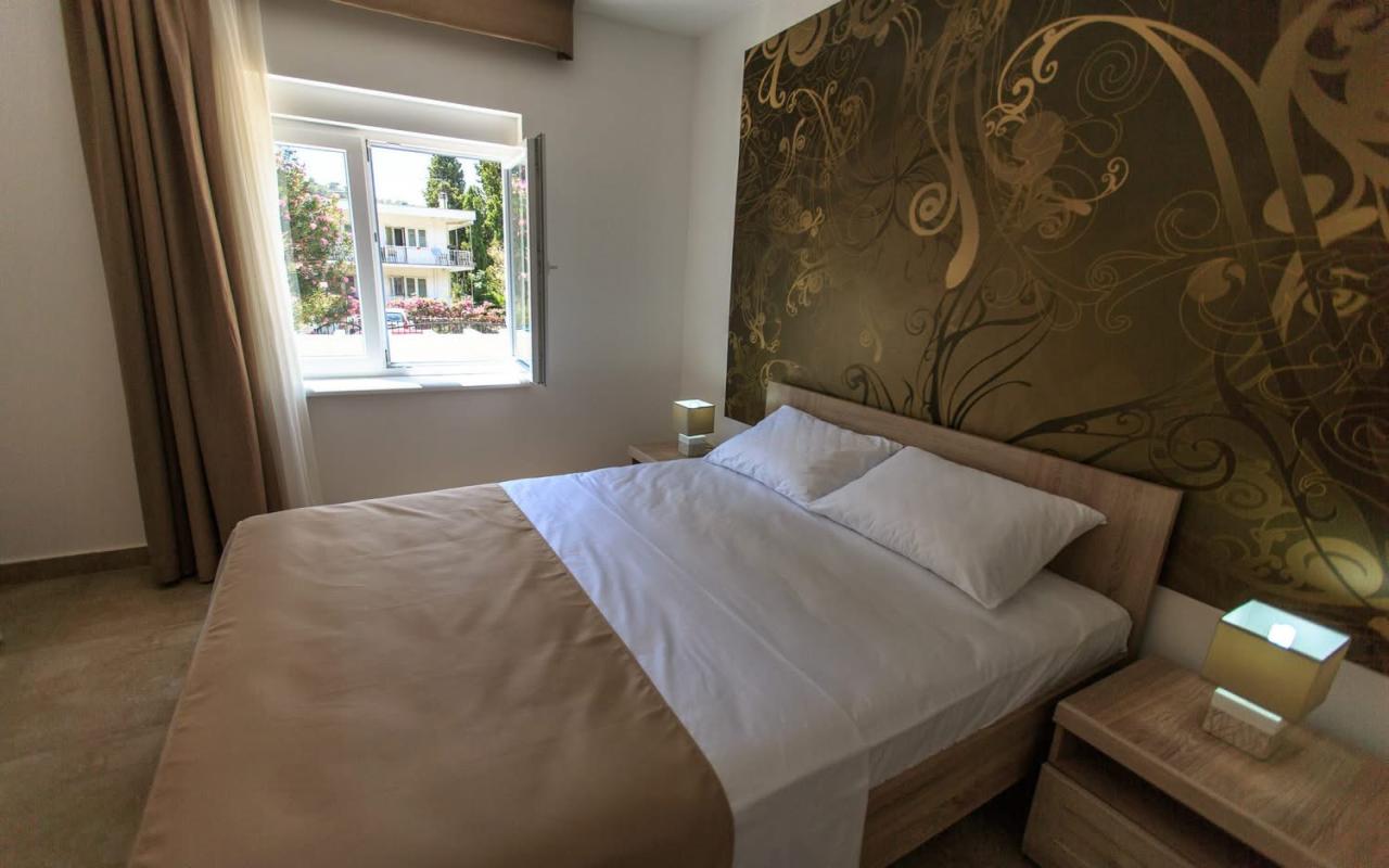 Hotel na prodaju pored mora u Sutomoru