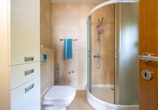 House for rent 3 floors, Rezevici, Perazica Do