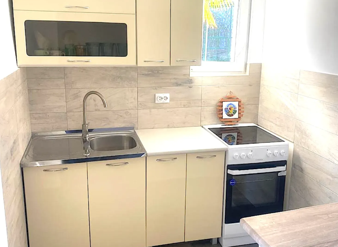 Fully Renovated House 50m from Sea, Panoramic Bay Views, Krašići