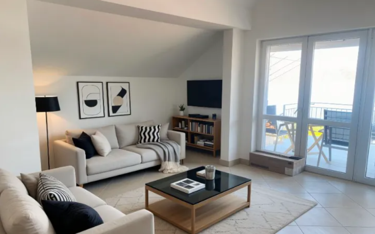 Fully Renovated House 50m from Sea, Panoramic Bay Views, Krašići