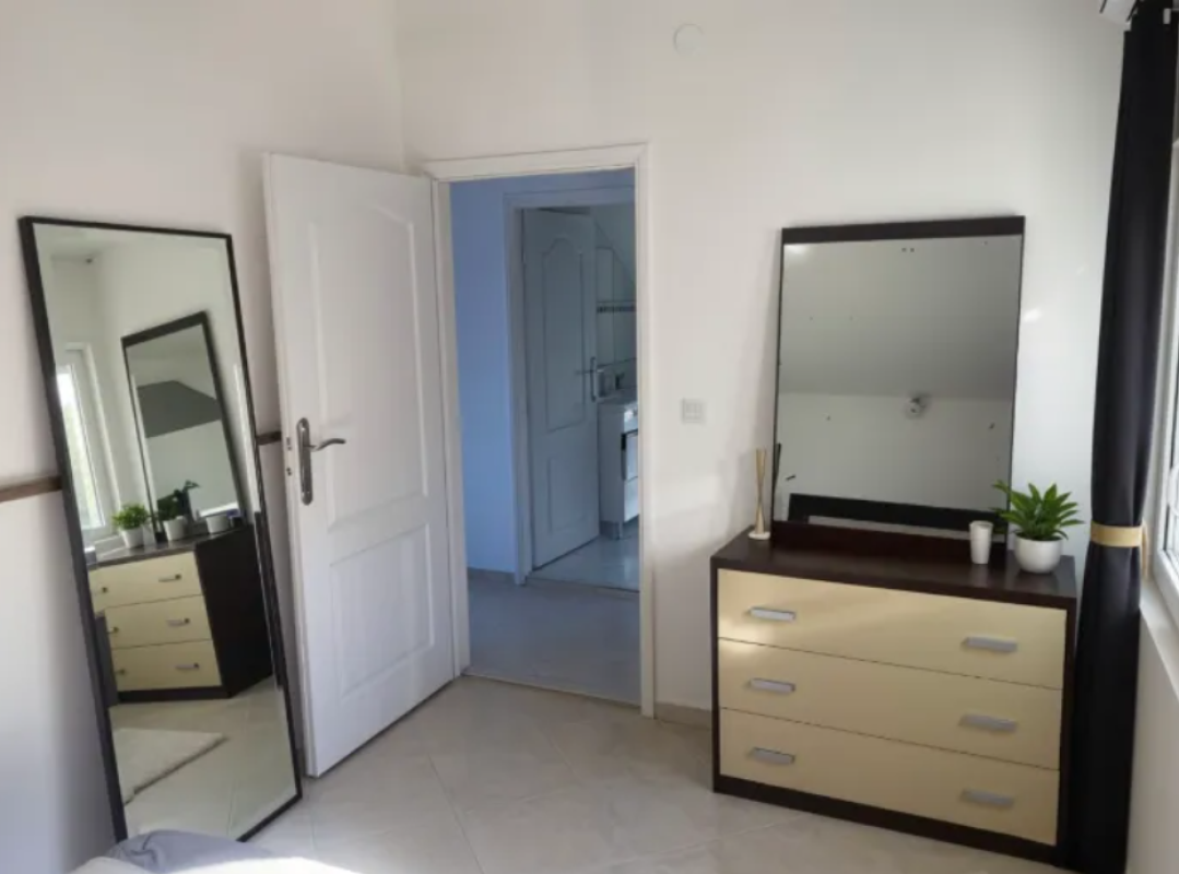 Fully Renovated House 50m from Sea, Panoramic Bay Views, Krašići