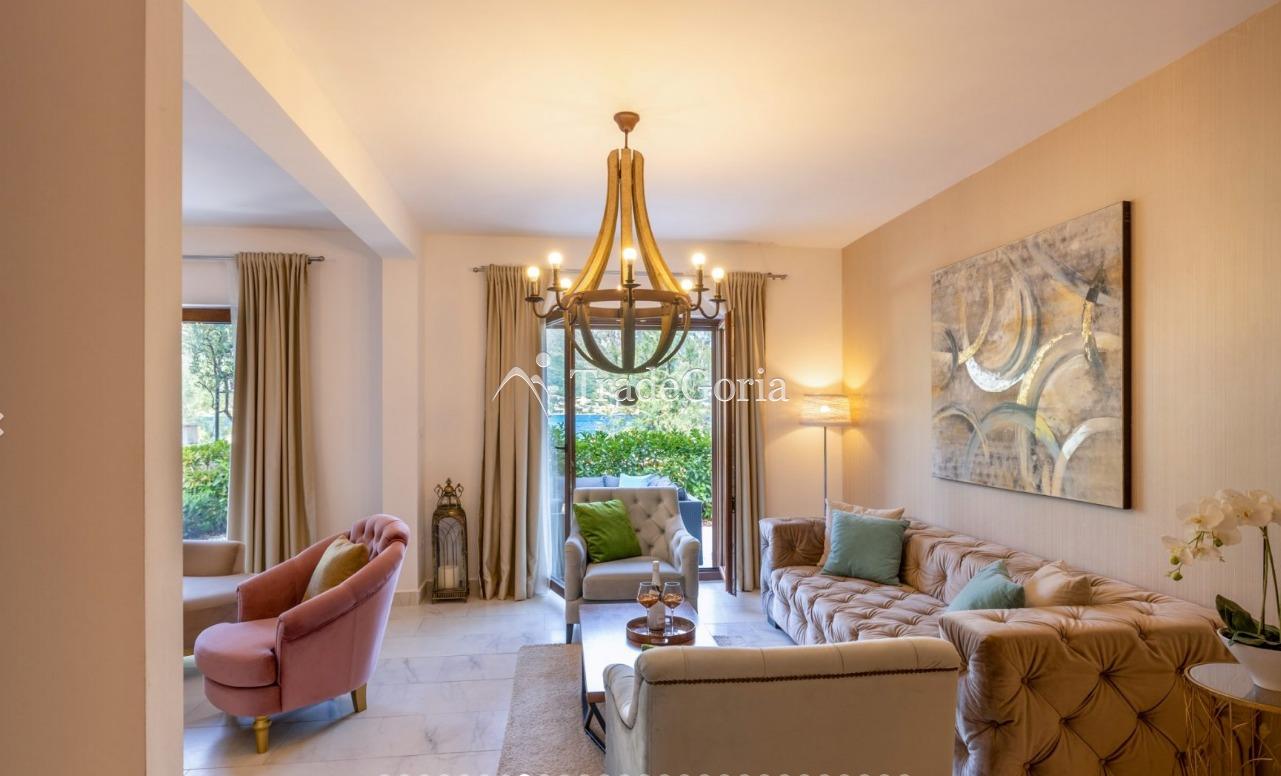 Kotor, Dobrota - Meerblickvillen auf exklusivem Resort für 1.700.000 Euro