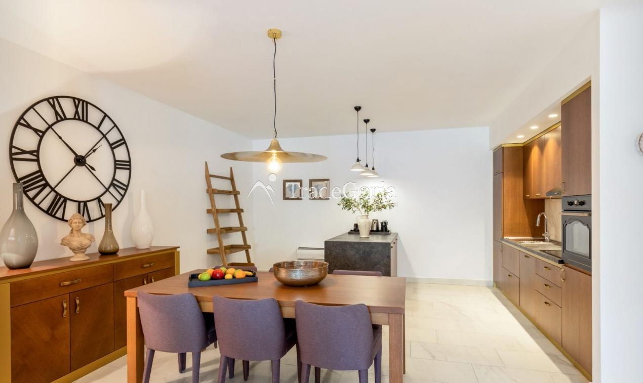 Kotor, Dobrota - Meerblickvillen auf exklusivem Resort für 1.700.000 Euro
