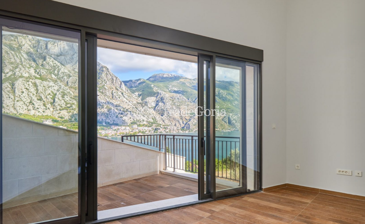 Kotor, Prchan - Luxuriöse Villa mit Pool und Panoramablick auf die Bucht