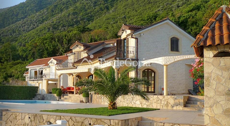 Kotor, Stoliv Luxury Villas