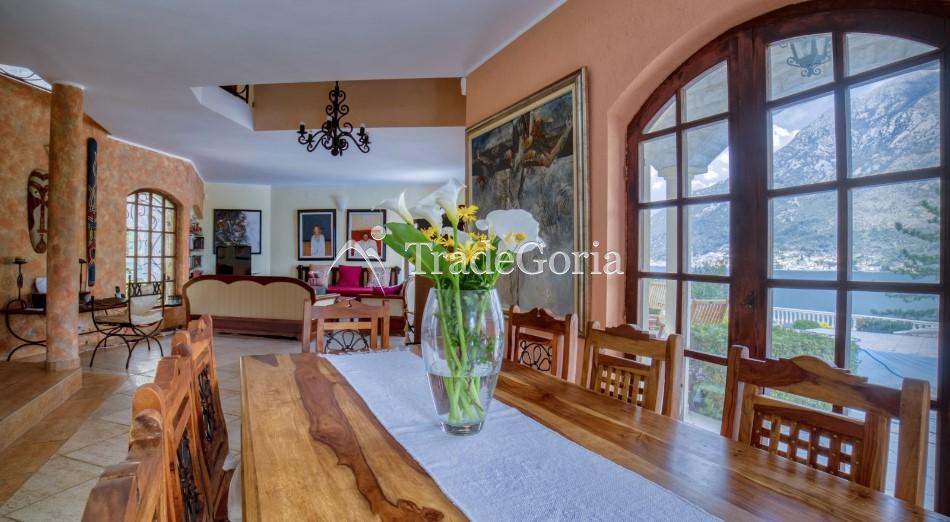 Kotor, Stoliv Luxury Villas