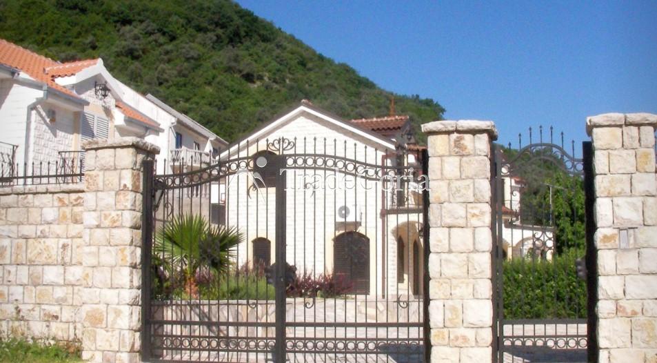 Kotor, Stoliv Luxury Villas