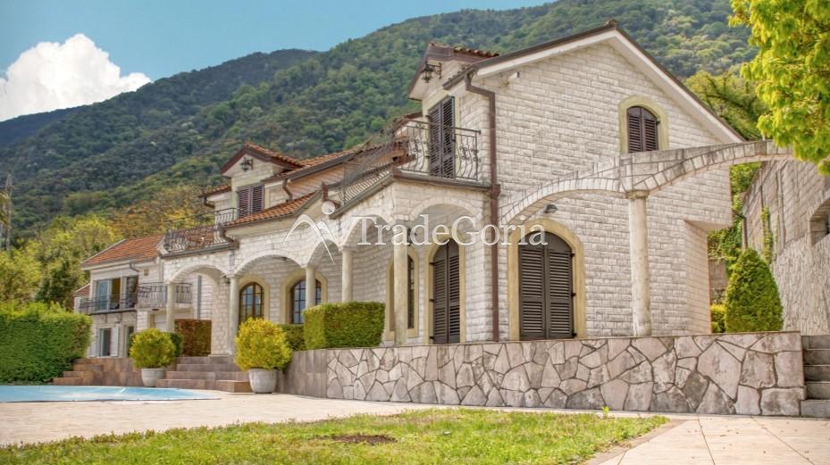 Kotor, Stoliv Luxury Villas