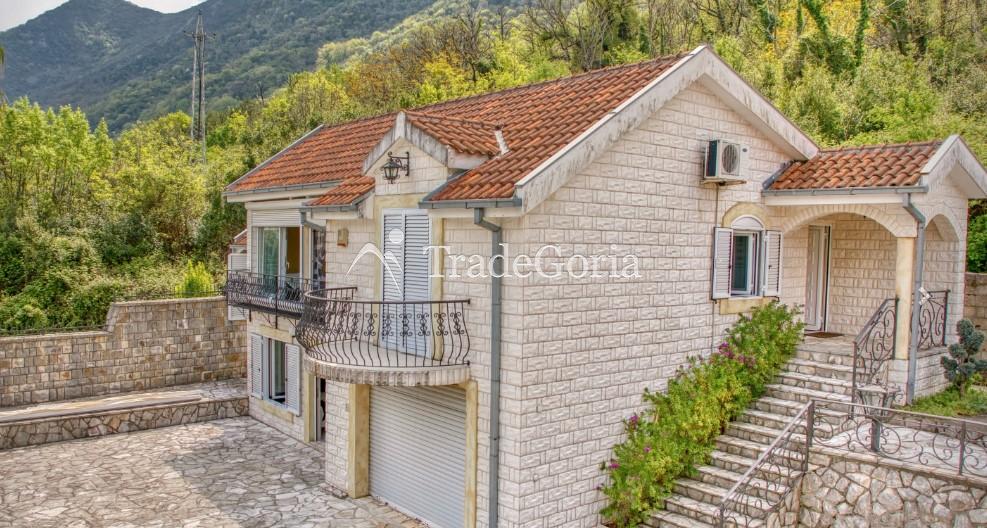 Kotor, Stoliv Luxury Villas