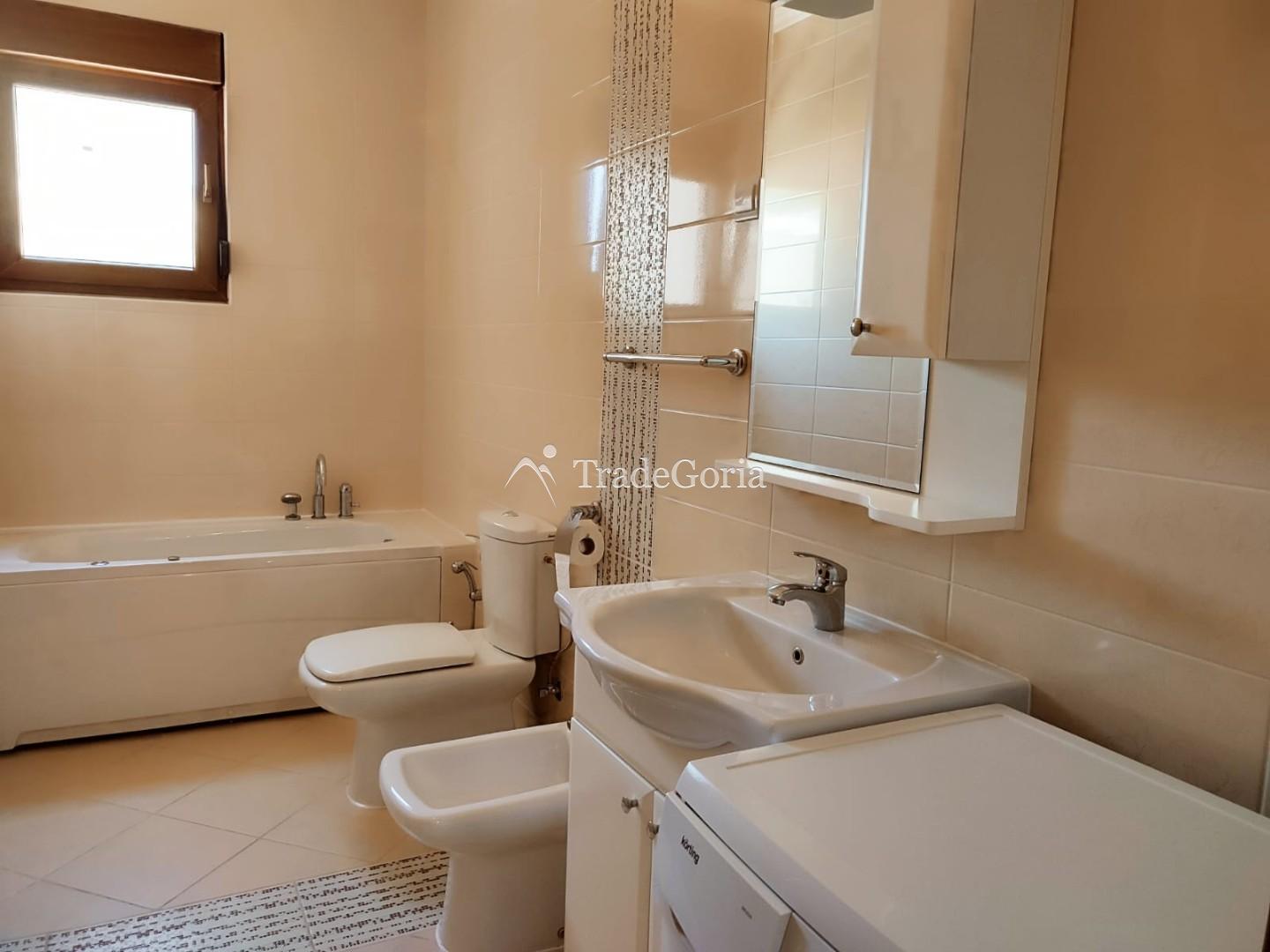 Apartment 102 m2 + Stellplatz in Garage in Dobrye Vody