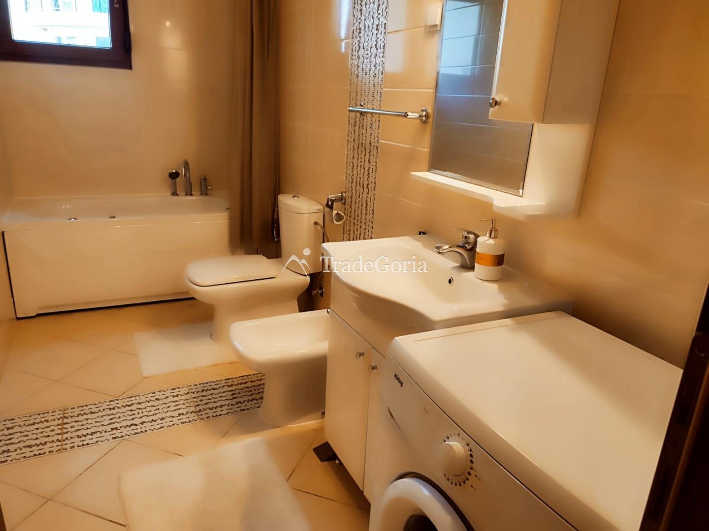 Apartment 102 m2 + Stellplatz in Garage in Dobrye Vody