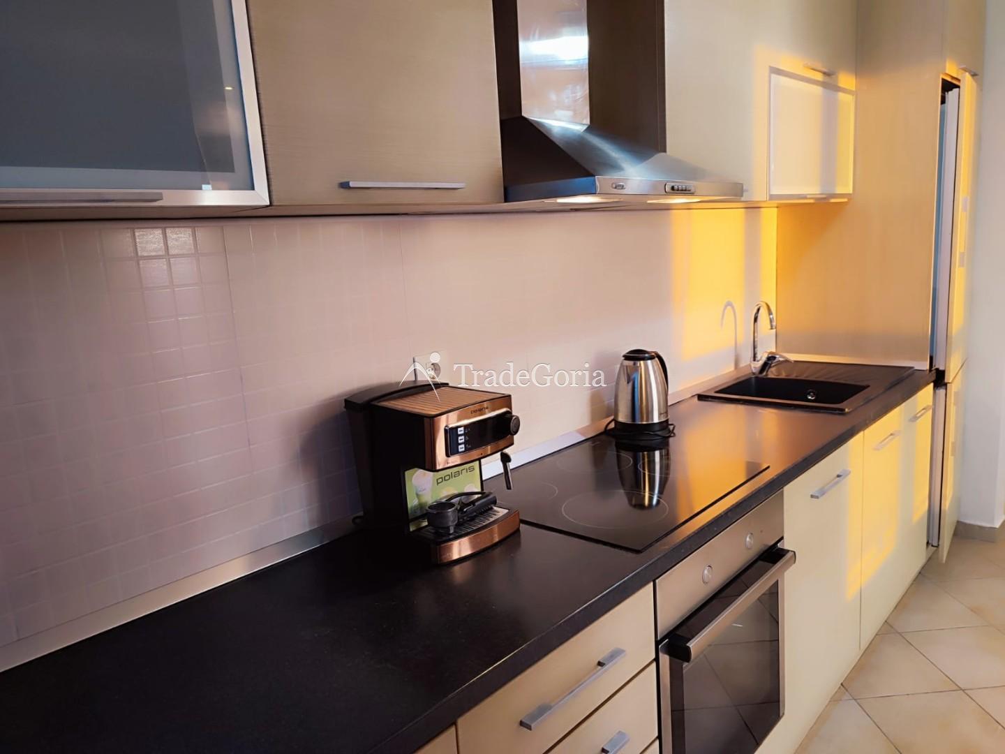 Apartment 102 m2 + Stellplatz in Garage in Dobrye Vody