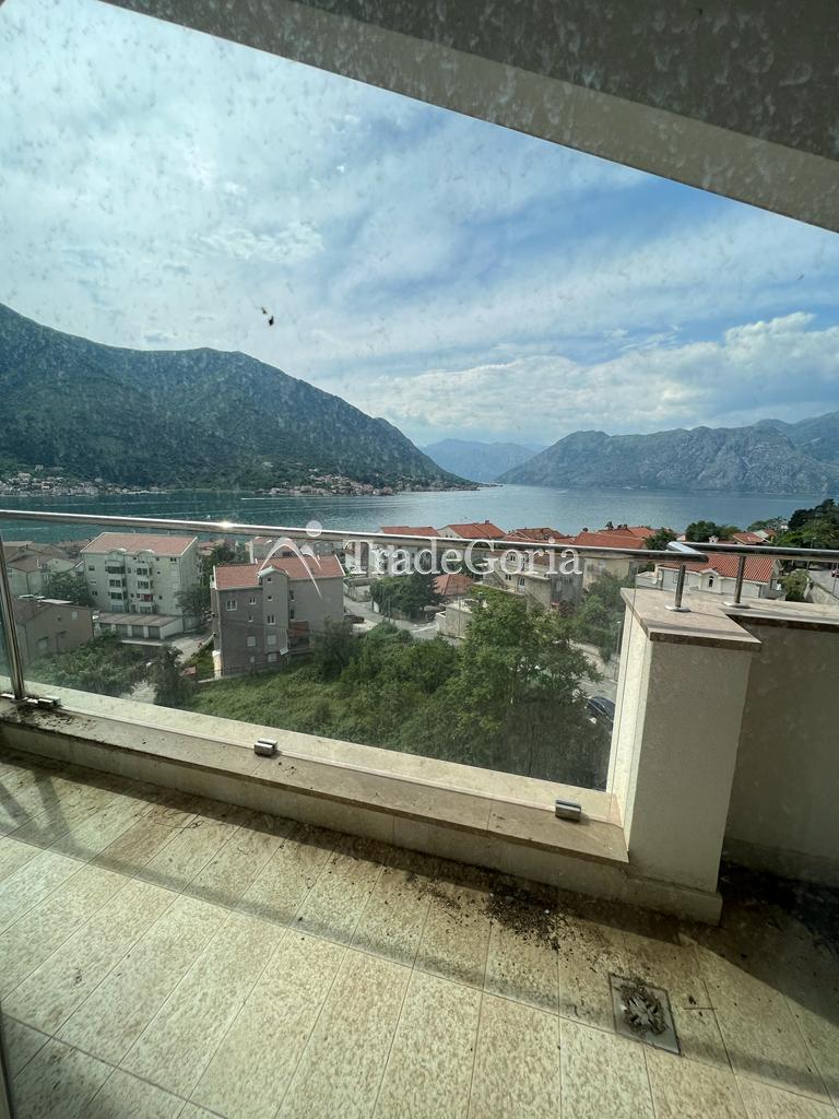 Wohnung, 2 Schlafzimmer, Kotor, Dobrota