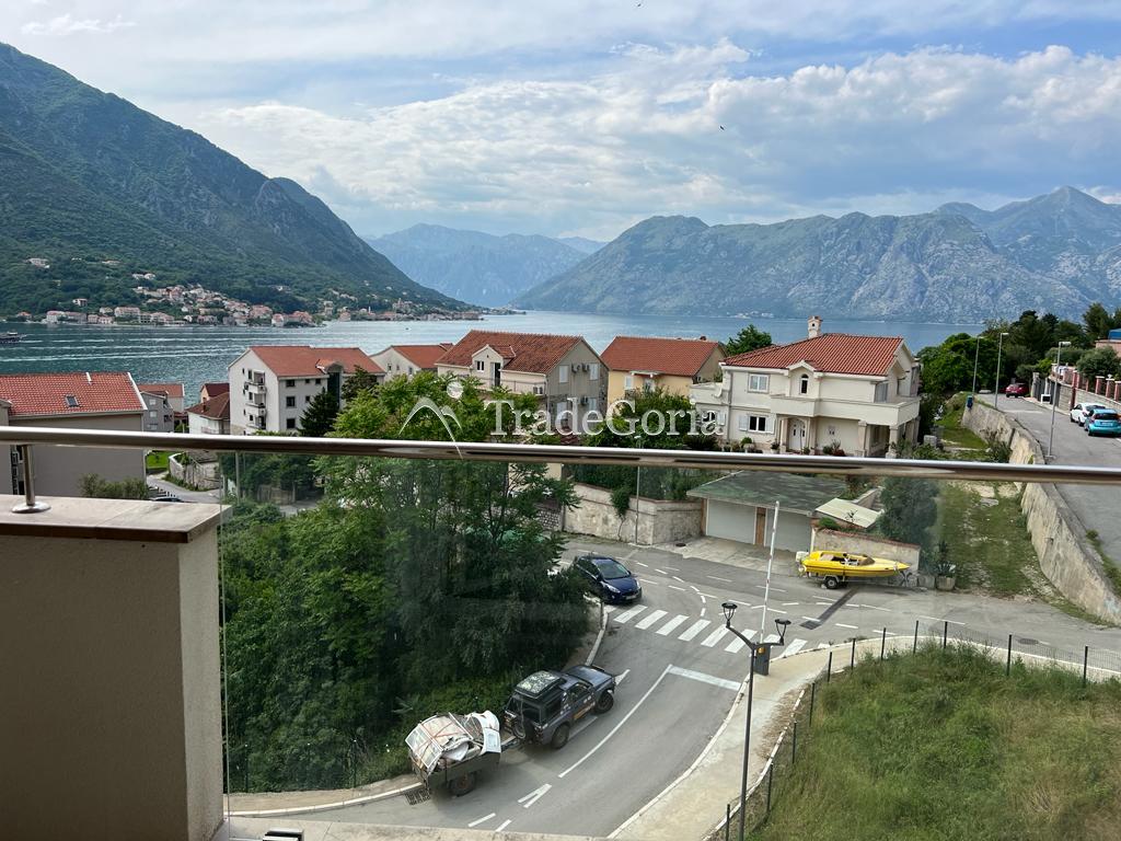 Wohnung, 2 Schlafzimmer, Kotor, Dobrota