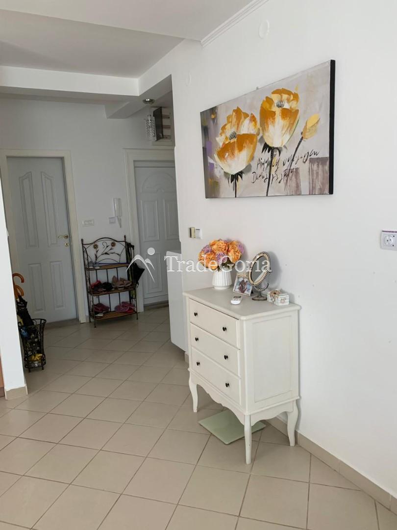 Apartment 87 m2 in Đenovići - 250000 euros