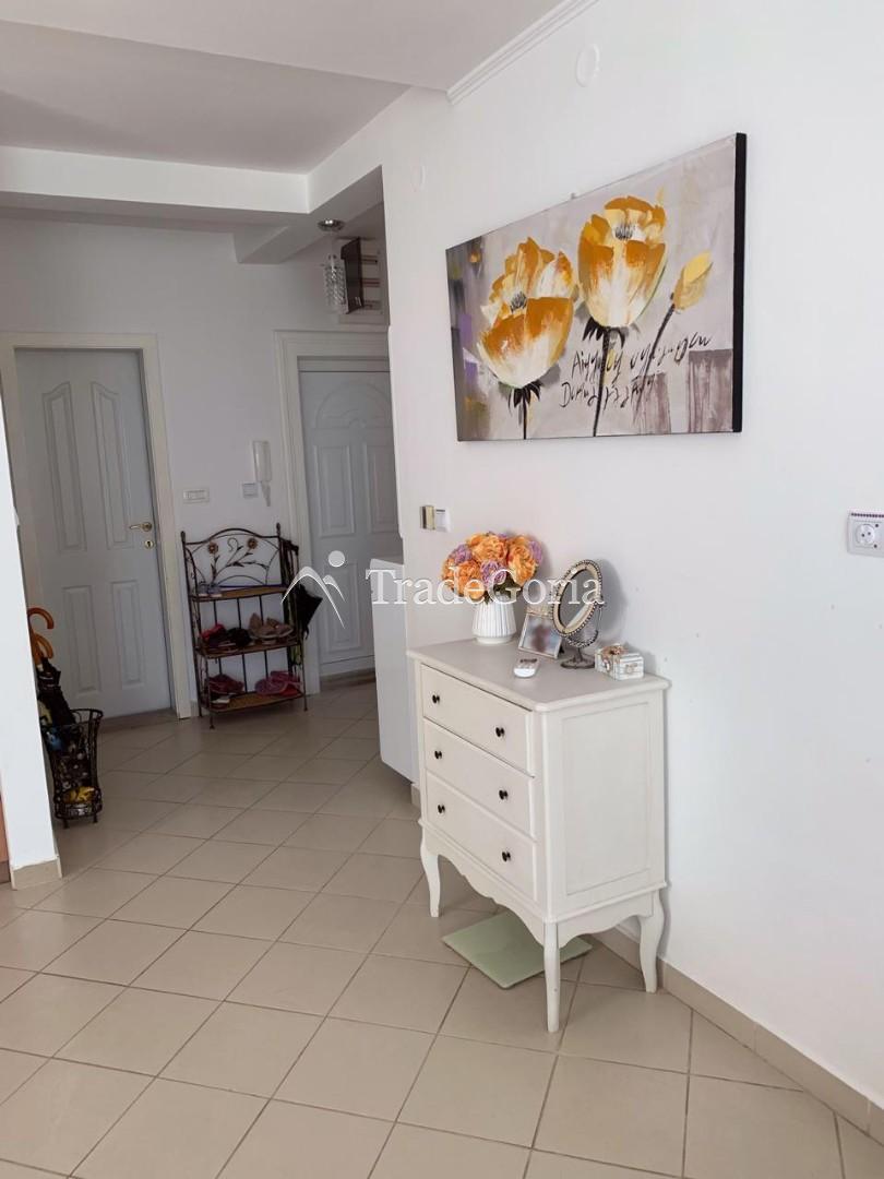 Apartment 87 m2 in Đenovići - 250000 euros