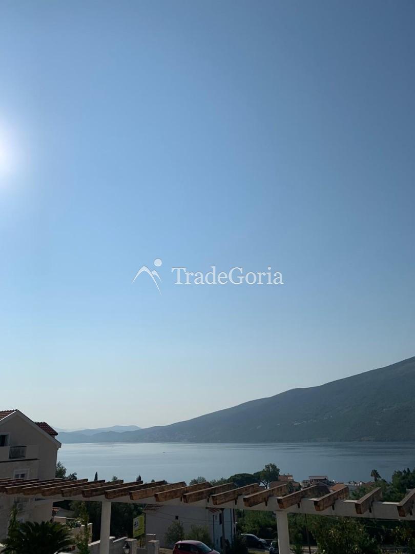 Apartment 87 m2 in Đenovići - 250000 euros
