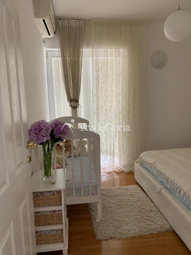 Apartment 87 m2 in Đenovići - 250000 euros