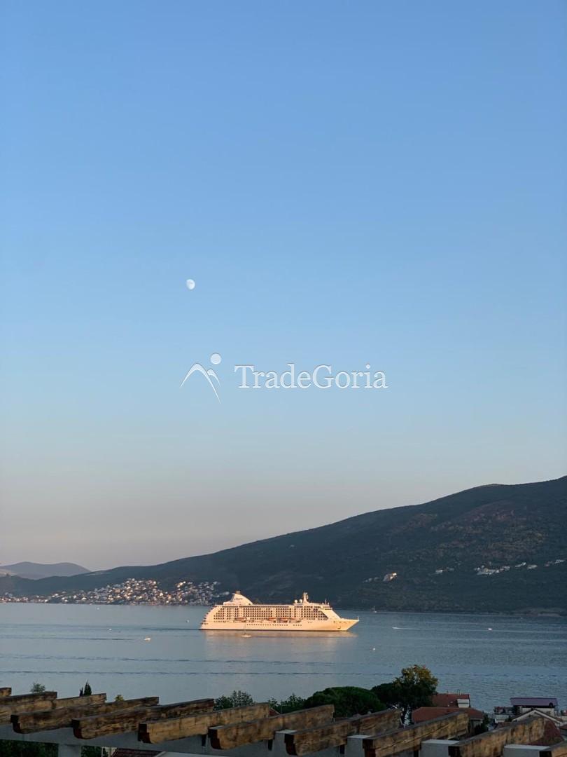 Apartment 87 m2 in Đenovići - 250000 euros