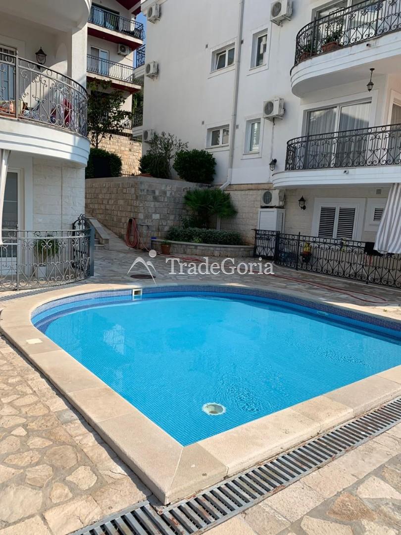 Apartment 87 m2 in Đenovići - 250000 euros
