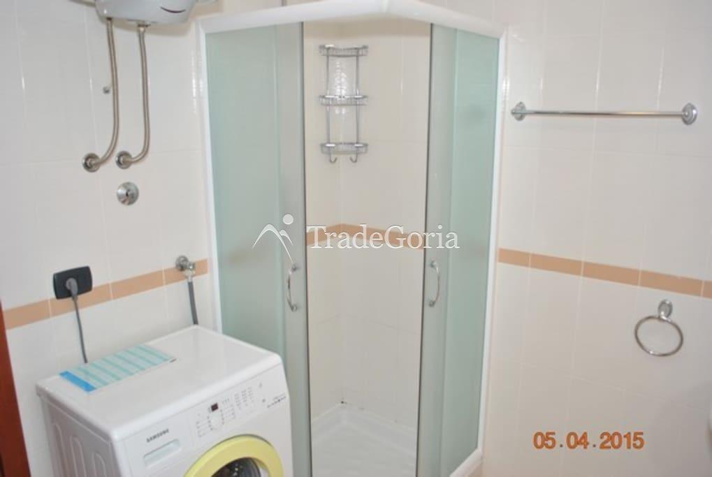 Apartment mit 1 Schlafzimmer in Rafailovici in erster Reihe