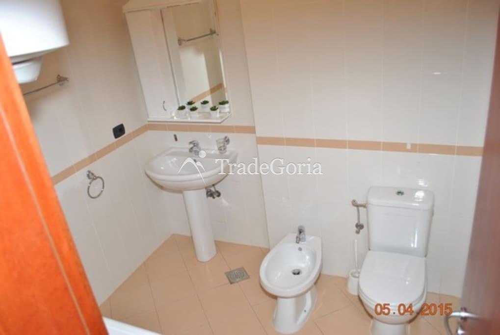 Apartment mit 1 Schlafzimmer in Rafailovici in erster Reihe