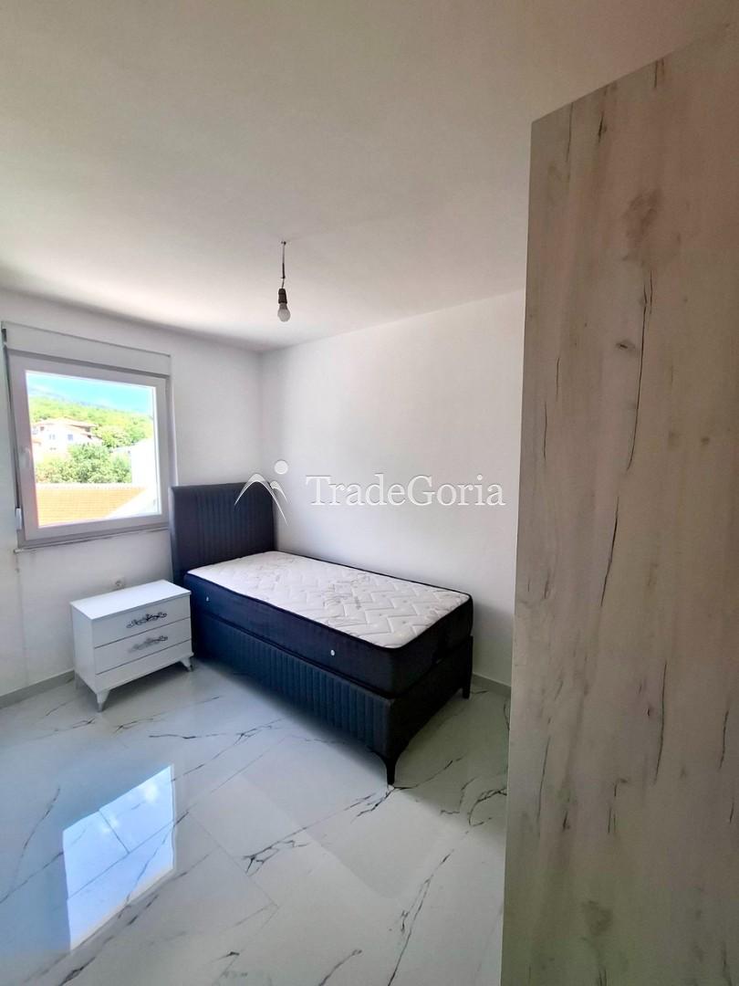 Квартира с 3 спальнями и видом на море в Добры воды