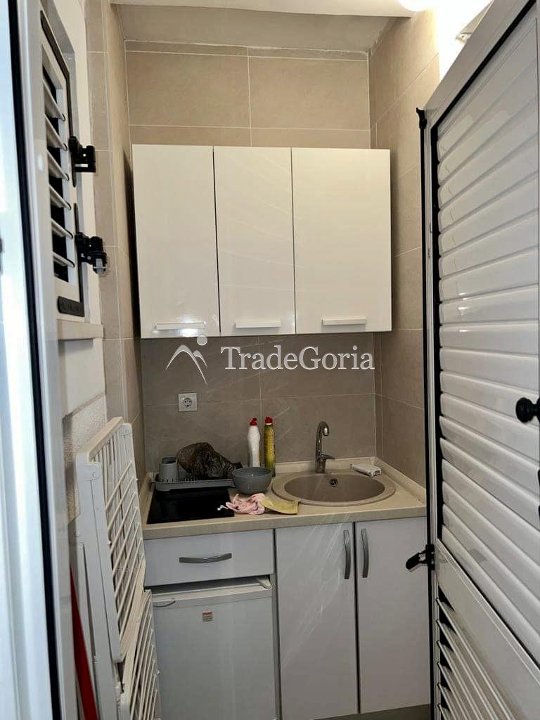 Apartment with 3 bedrooms 50 meters from the sea in Petrovac