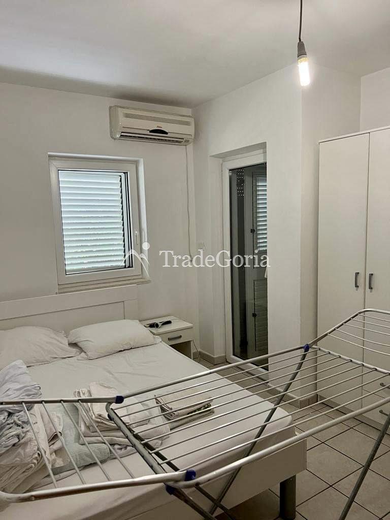 Apartment with 3 bedrooms 50 meters from the sea in Petrovac