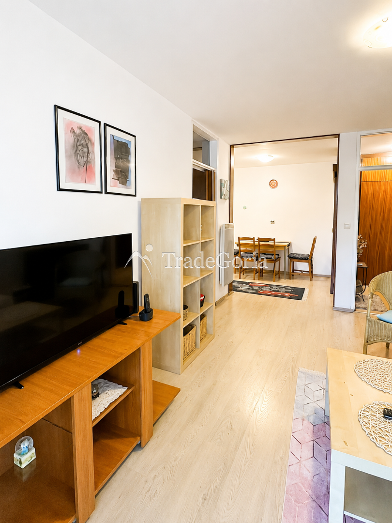 Apartment with Large Terrace in Bar Center