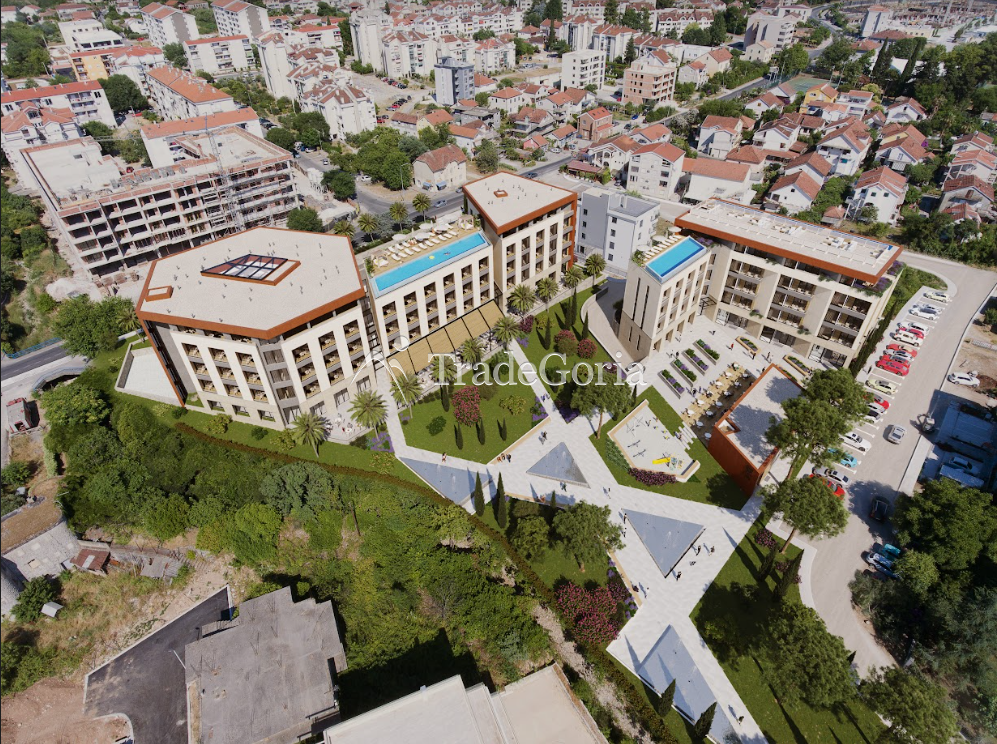 Dvosoban apartman u premium klasi hotel-tip kompleksa sa bazenom na krovu i spa centrom u Seljanovu