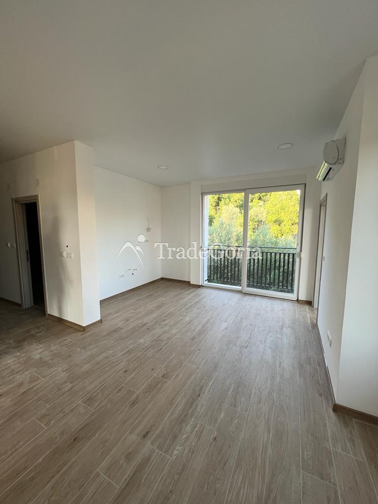 One-bedroom apartment with parking in a club house in Tivat - 163,400 euros