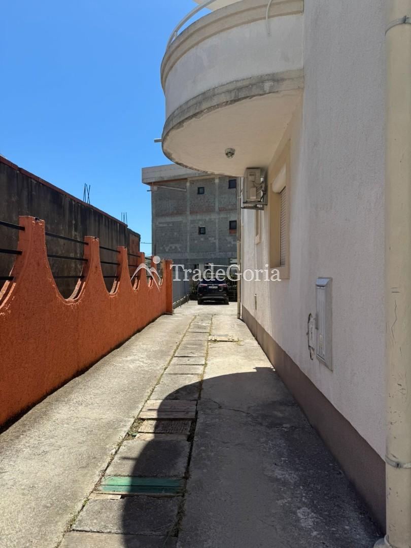 One-Bedroom Apartment Below the Main Road in Sutomore
