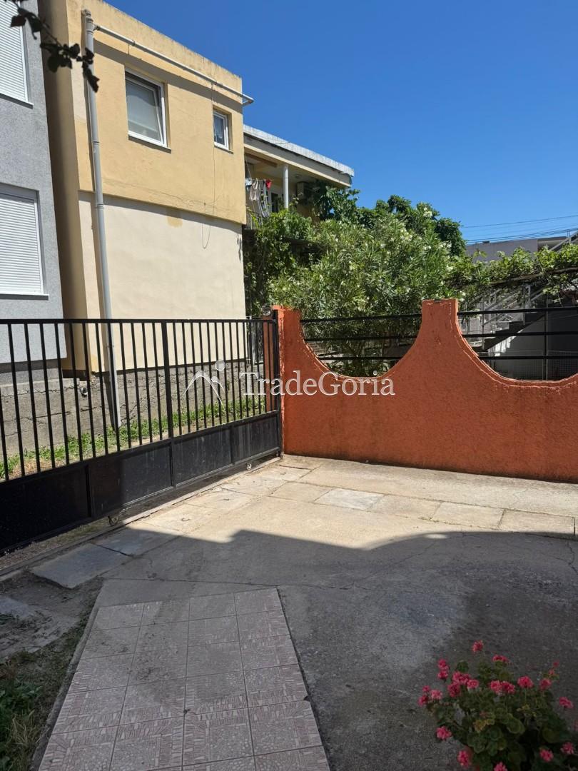 One-Bedroom Apartment Below the Main Road in Sutomore