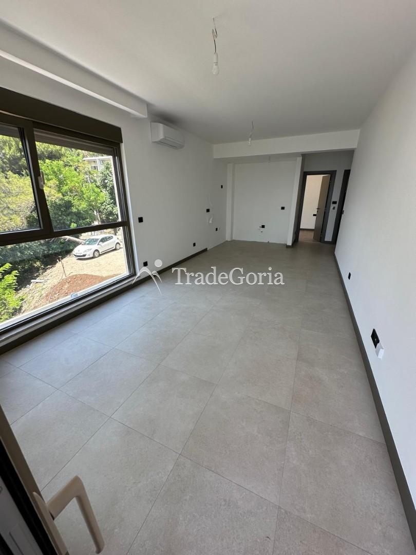 Apartment mit Meerblick und 1 Schlafzimmer in Bar, 1. Linie vom Meer - 168.000 Euro