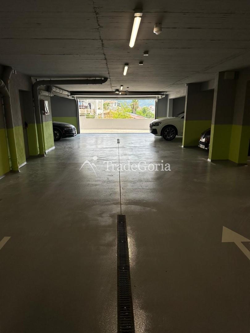 Apartment mit Meerblick und 1 Schlafzimmer in Bar, 1. Linie vom Meer - 168.000 Euro