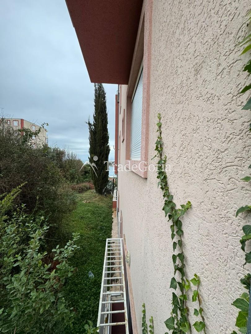 Apartment with Sea View in Quiet Location in Uteha at a Low Price