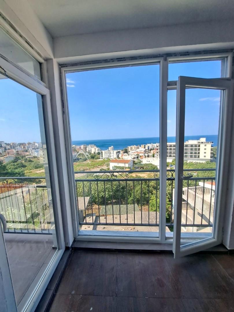Apartment in einem neuen Gebäude mit 2 Schlafzimmern in Dobry Vody mit Blick auf das Meer in einem 