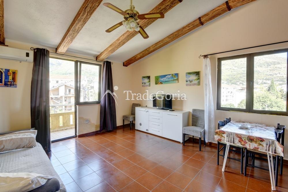 Apartment in the center of Sutomore with 2 bedrooms, total area of 65m2