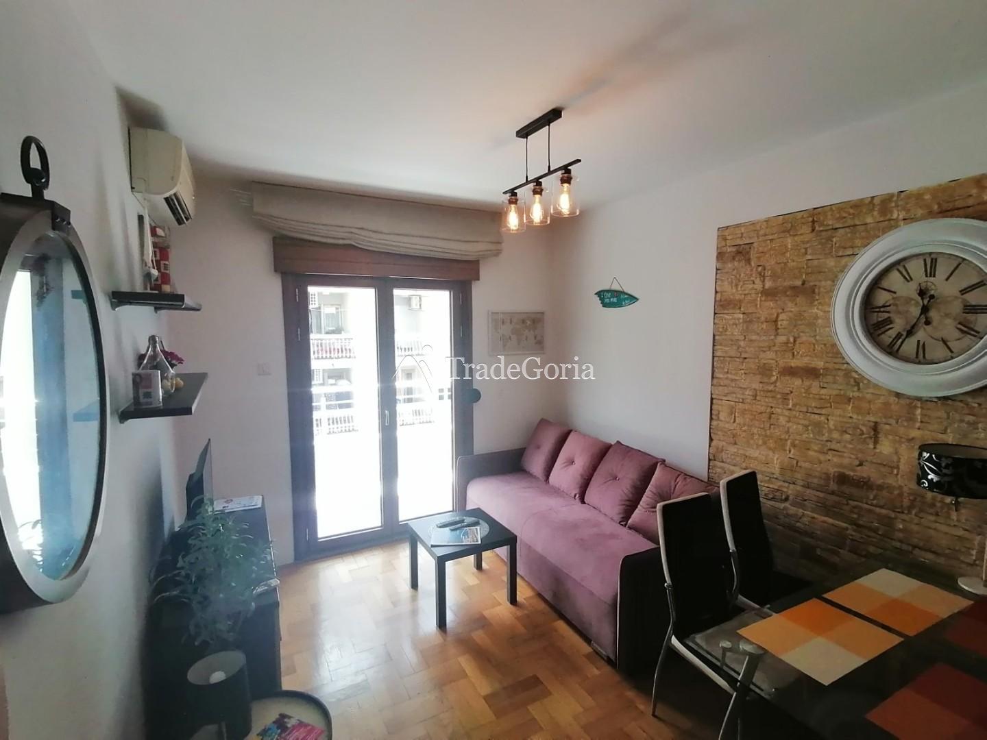 Apartment in the center of Tivat, 80 meters from the sea, 44 m2 - 177 000 euros
