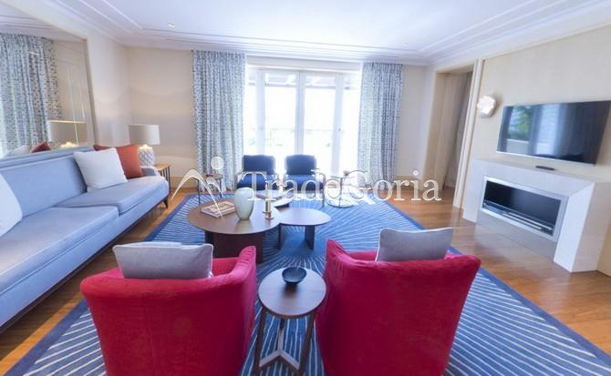 Apartments in Tivat by the sea in an elite location