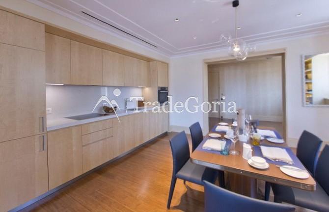 Apartments in Tivat by the sea in an elite location