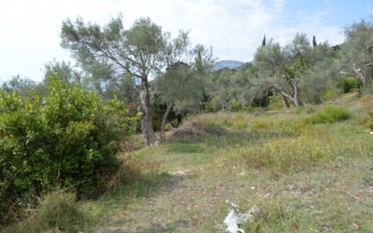 Land for sale 3014 m² in Velembusi