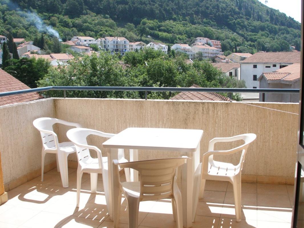 Large apartment in the center of Budva for sale.