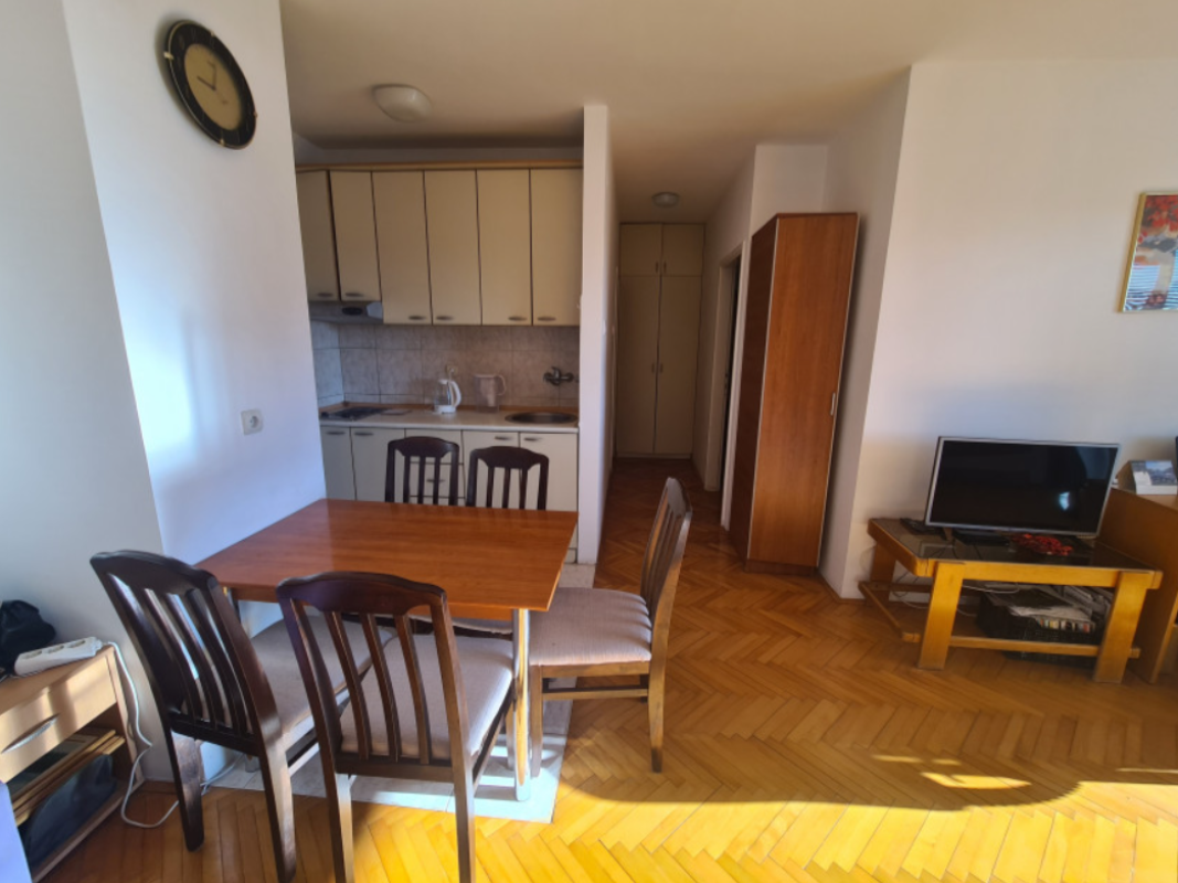 Large apartment in the center of Budva for sale.