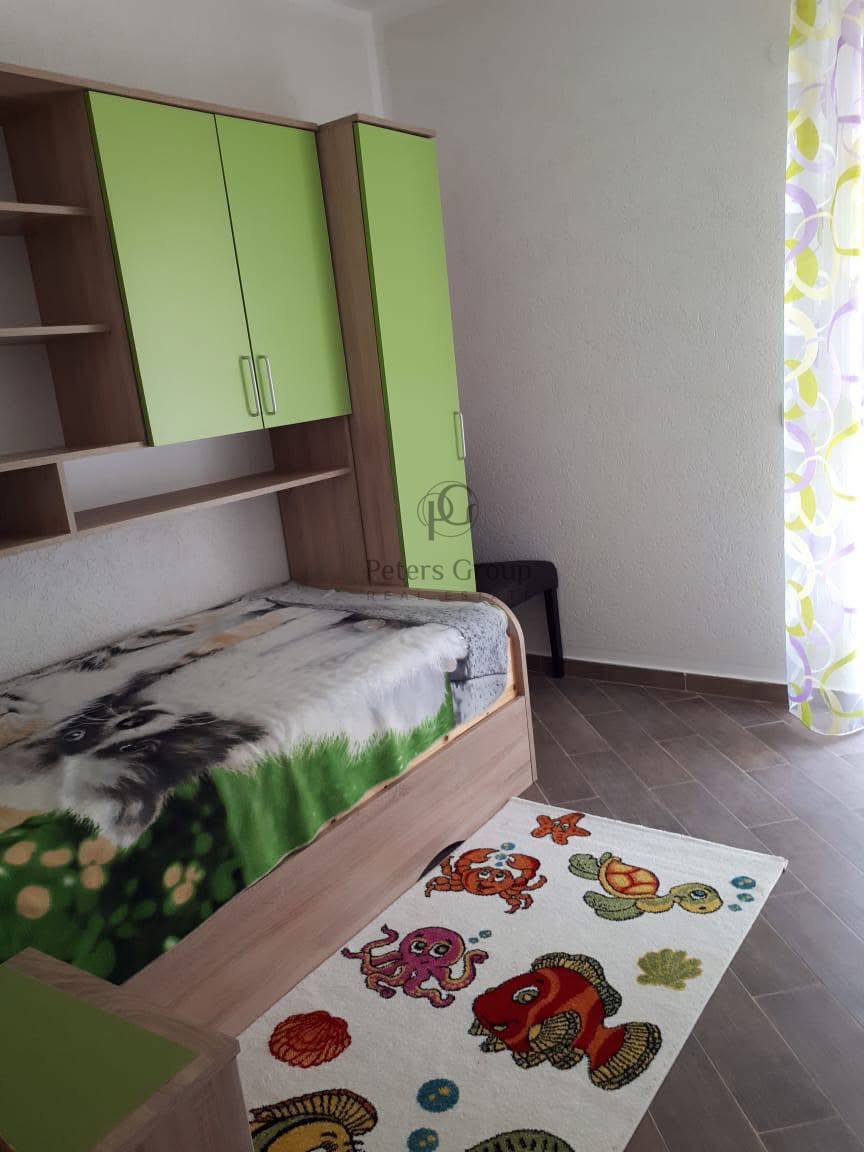Large Four-Story House for Sale in Sutomore, Zagrađe