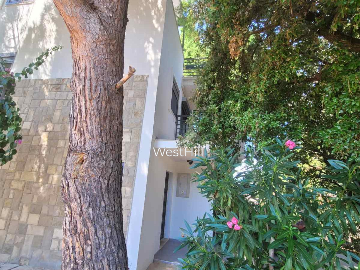 Sale legal three-storey house, Utjeha, Bar - oblect 8163