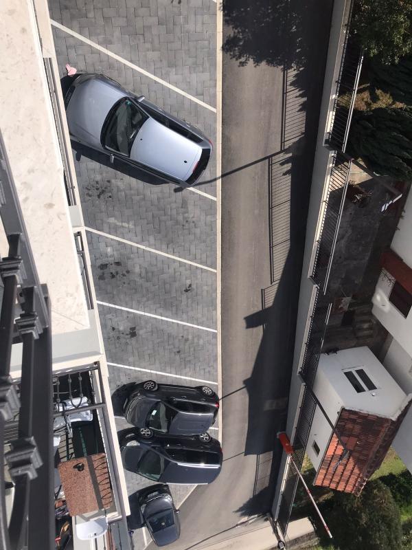 Dugoročni najam dvosobnog stana u Kalugi