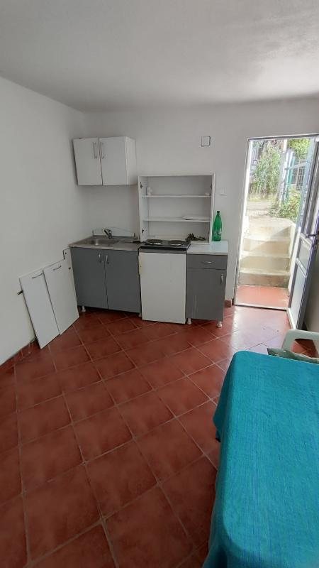 Langzeitmiete: Kleines Haus mit Meerblick in Bar (Shushan)